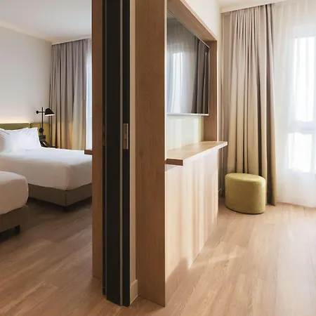 Hampton By Hilton